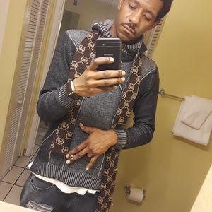 Meet your Posher, Brandon